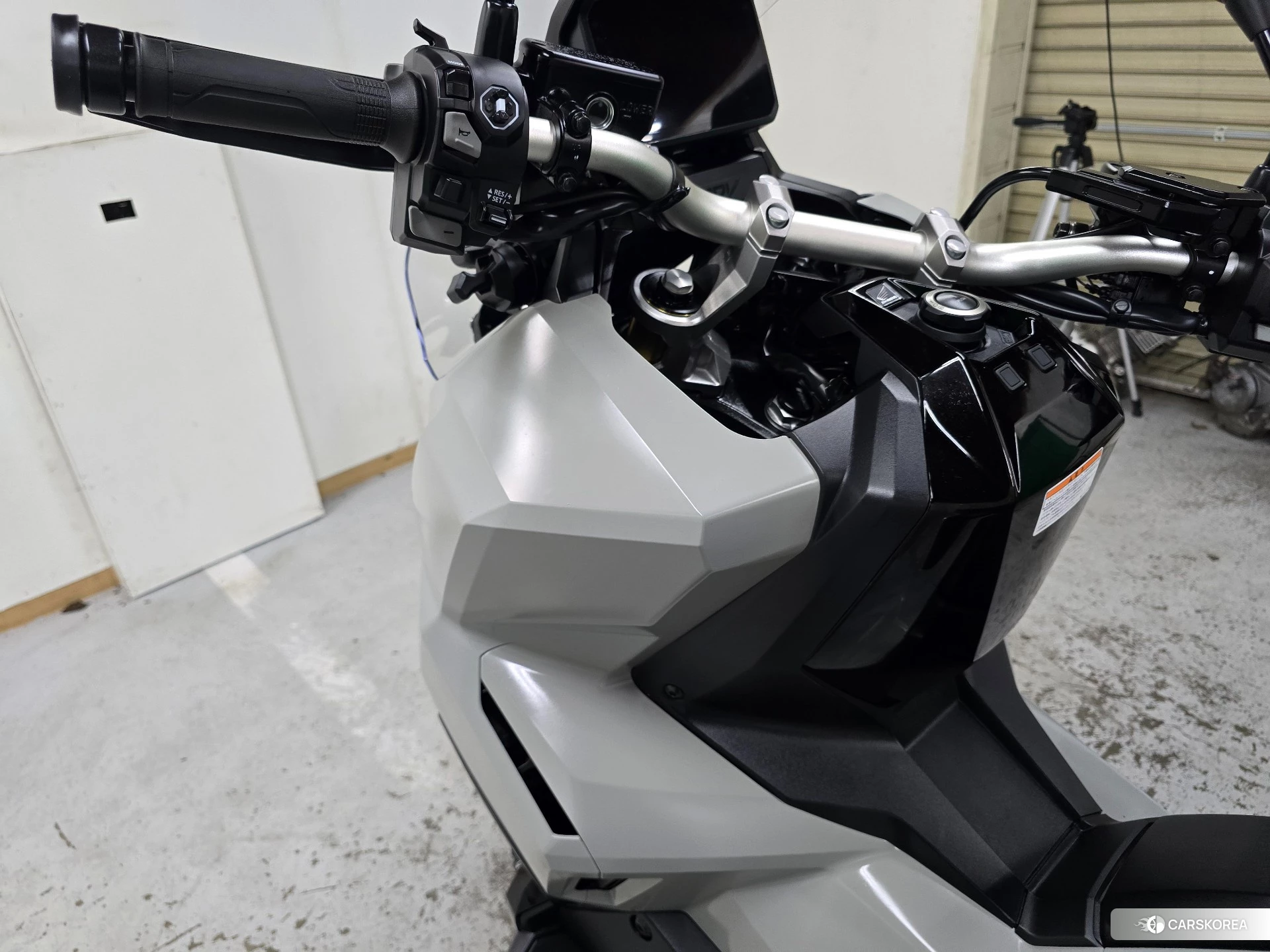 Проданный Honda X-ADV 750 id 4352875 из Японии, фото 6