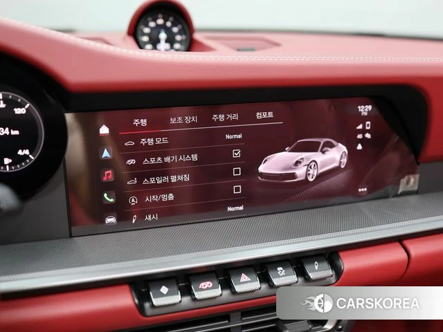 Porsche 911(992) 2023 Жемчужный цвет из Кореи, фото 6
