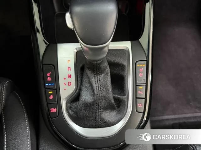 Kia The New K3 2nd generation 2021 Белый из Кореи, фото 6