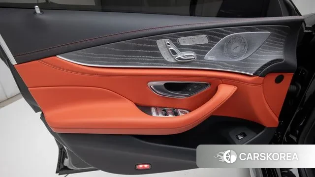 Mercedes-Benz AMG GT 2024 Черный из Кореи, фото 6