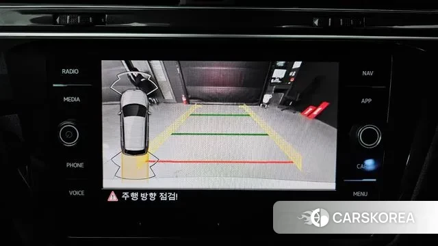 Volkswagen Tiguan second Generation 2022 Белый из Кореи, фото 6