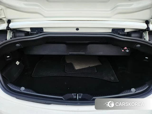 Mercedes-Benz C-Class W205 2018 Белый из Кореи, фото 6