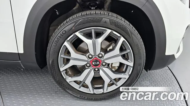 Kia Seltos 2020 Белый из Кореи, фото 6