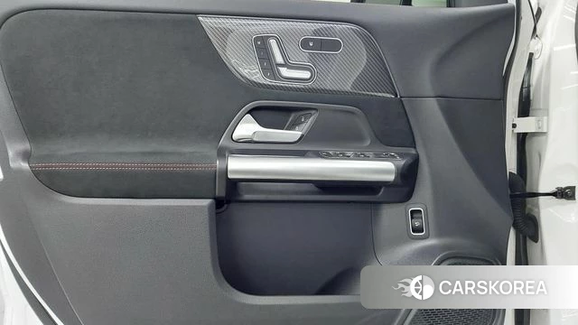 Mercedes-Benz GLA - Class H247 2024 Белый из Кореи, фото 6