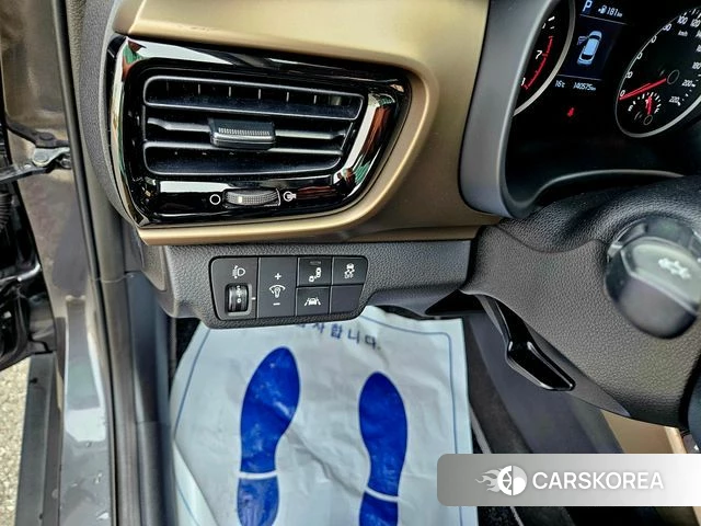 Kia Stonic 2018 Серый из Кореи, фото 6