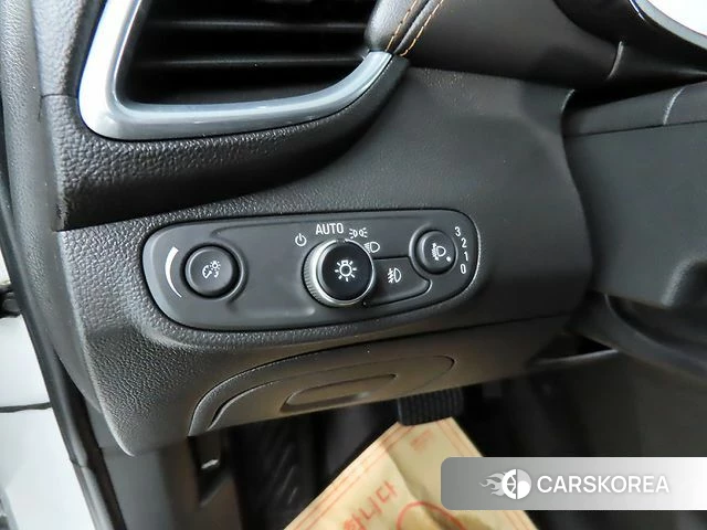 Chevrolet (GM Daewoo) The New Trax 2019 Белый из Кореи, фото 6