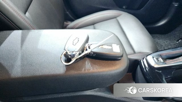 Chevrolet (GM Daewoo) Trax Crossover 2024 Красный из Кореи, фото 6