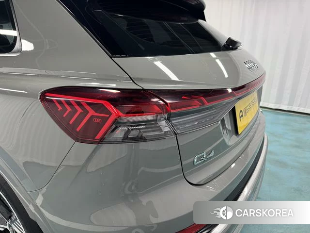 Audi Q4 e-tron 2023 Темно-серый из Китая, фото 6