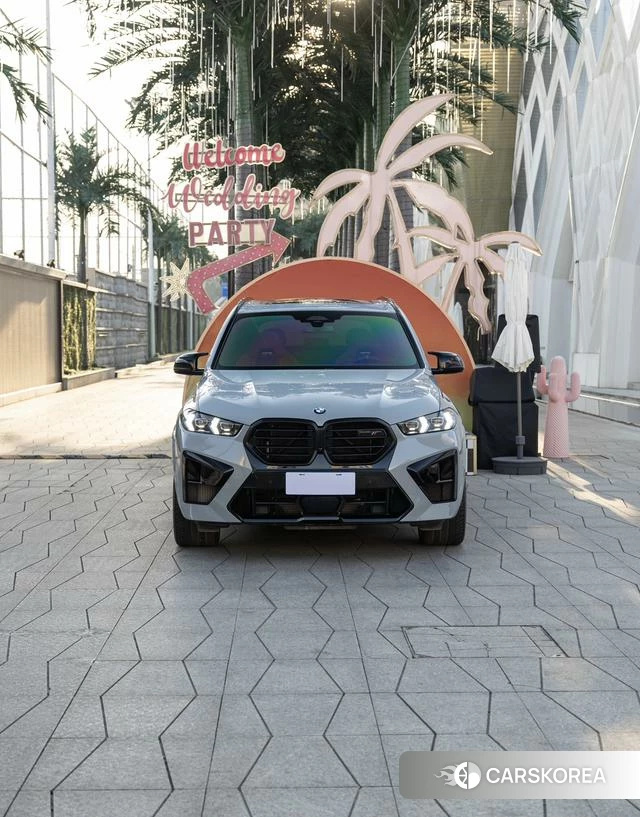 BMW X5 M 2023 Серебристо-серый из Китая, фото 6