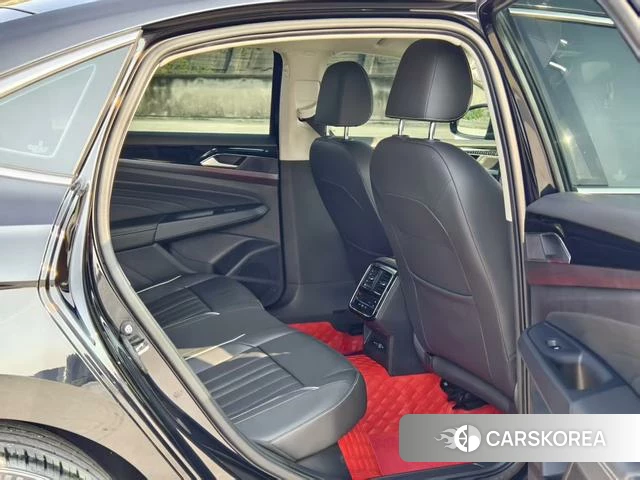 Volkswagen Passat 2024 Черный из Китая, фото 6