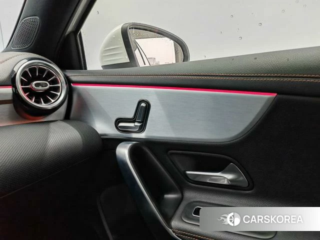 Mercedes-Benz Class A 2019 Белый из Китая, фото 6