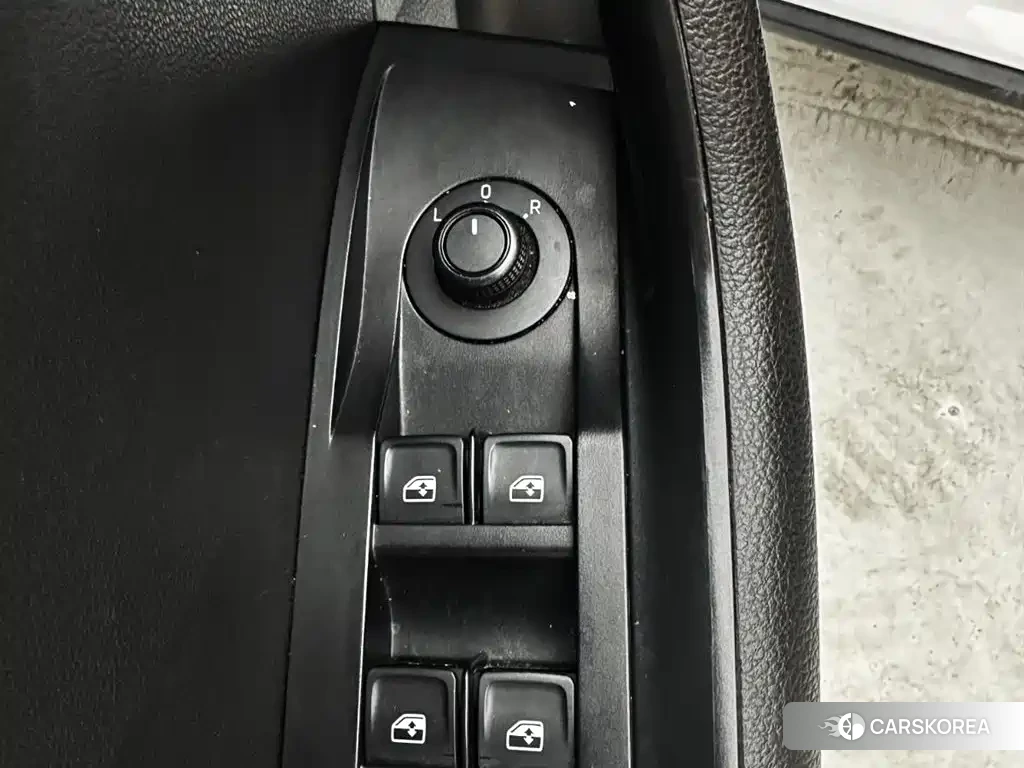 Skoda Komick 2022 Белый из Китая, фото 6