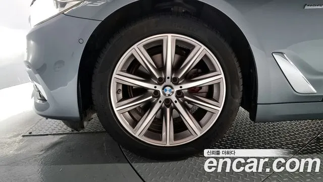 BMW 5 Series (G30) 2018 Серый из Кореи, фото 6