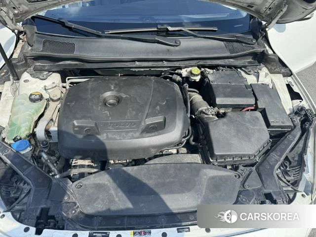 Volvo V40 2018 Белый из Китая, фото 6