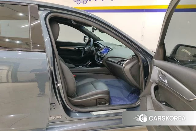 Cadillac CT5 2021 Темно-серый из Китая, фото 6