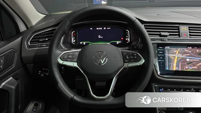 Volkswagen Tiguan Allspace 2024 Белый из Кореи, фото 6