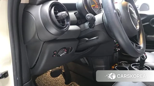 Mini Cooper D 2018 Жемчужный цвет из Кореи, фото 6