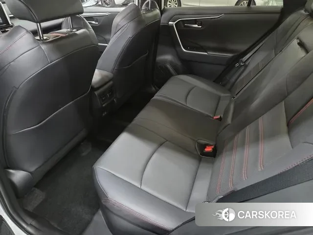 Toyota RAV4 5th Generation 2024 Белый из Кореи, фото 6