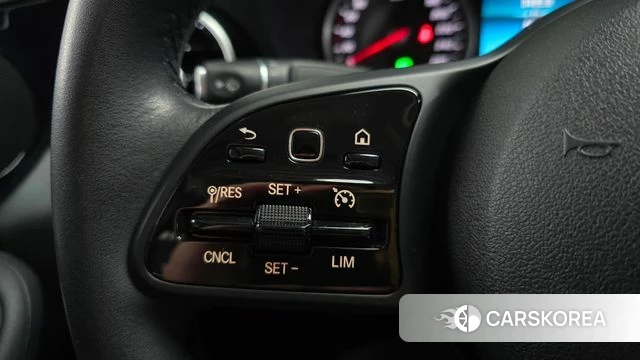 Mercedes-Benz C-Class W205 2019 Белый из Кореи, фото 6