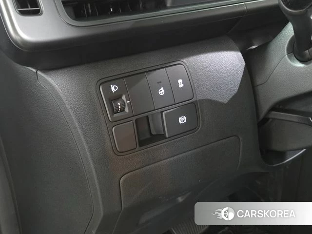 Hyundai Staria 2022 Черный из Кореи, фото 6