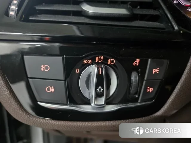 BMW 5 Series (G30) 2020 Серебряный из Кореи, фото 6