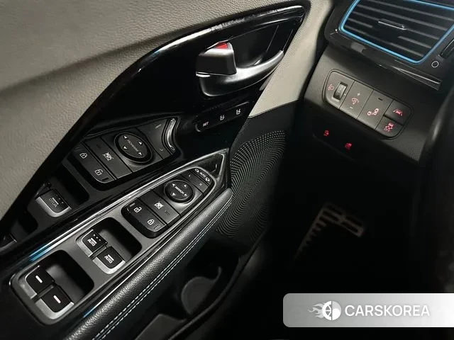 Kia Niro EV 2019 Серебряный из Кореи, фото 6