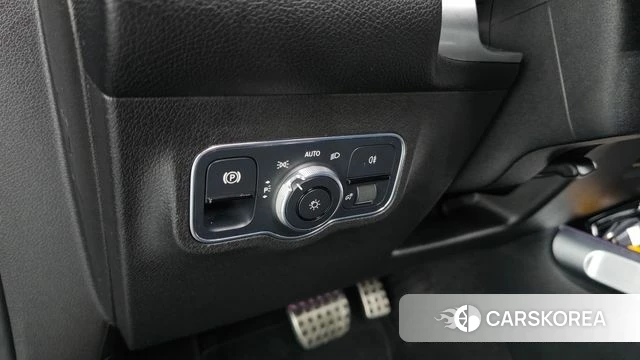 Mercedes-Benz GLB-Class X247 2020 Черный из Кореи, фото 6