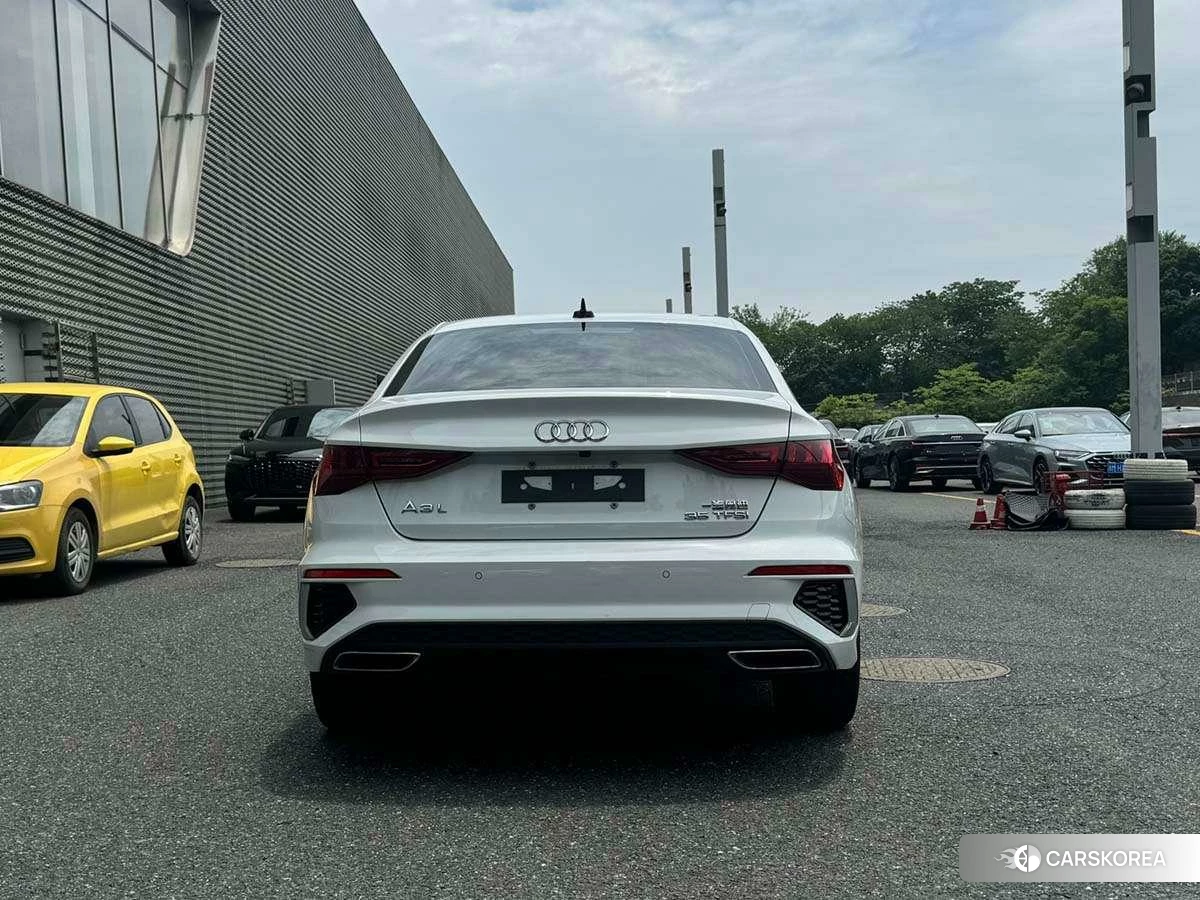 Audi A3 2021 Белый из Китая, фото 6