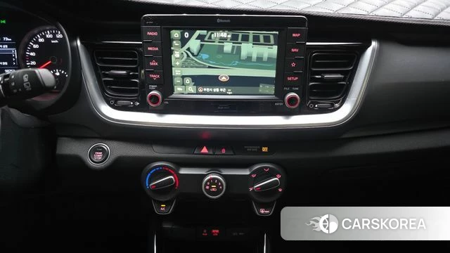 Kia Stonic 2018 Белый из Кореи, фото 6