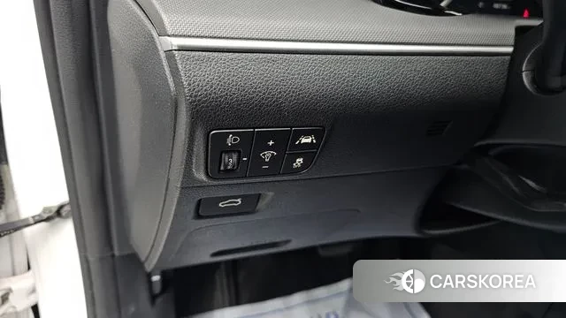 Kia K5 3rd generation 2023 Белый из Кореи, фото 6