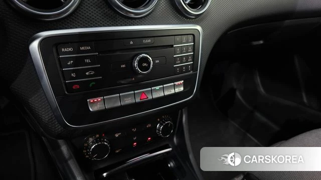 Mercedes-Benz A-Class W176 2018 Черный из Кореи, фото 6