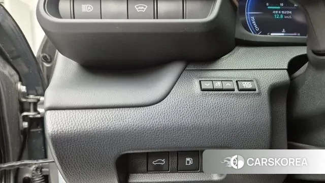 Toyota Crown Crossover 2024 Серебристо-серый из Кореи, фото 6