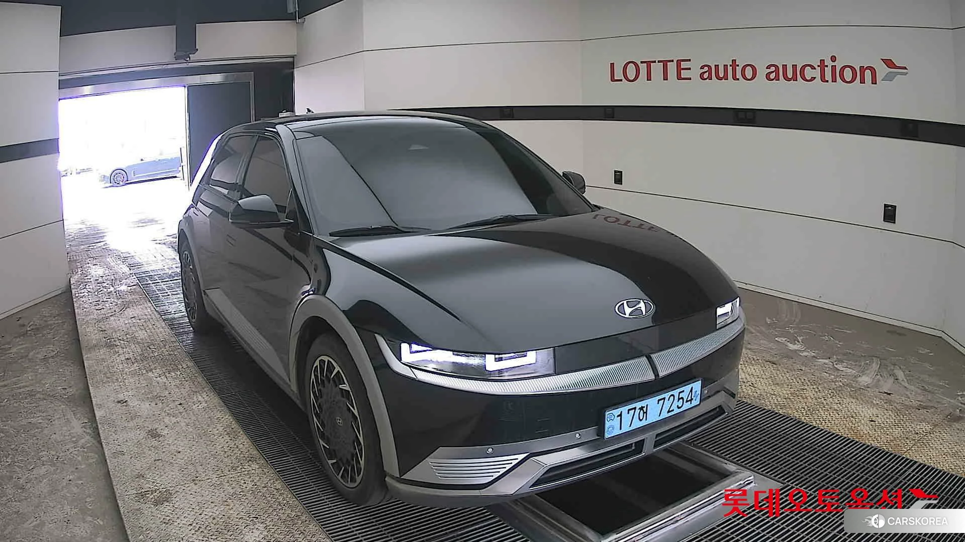 Hyundai IONIQ 5 2022 Phantom Black Pearl из Кореи, фото 6