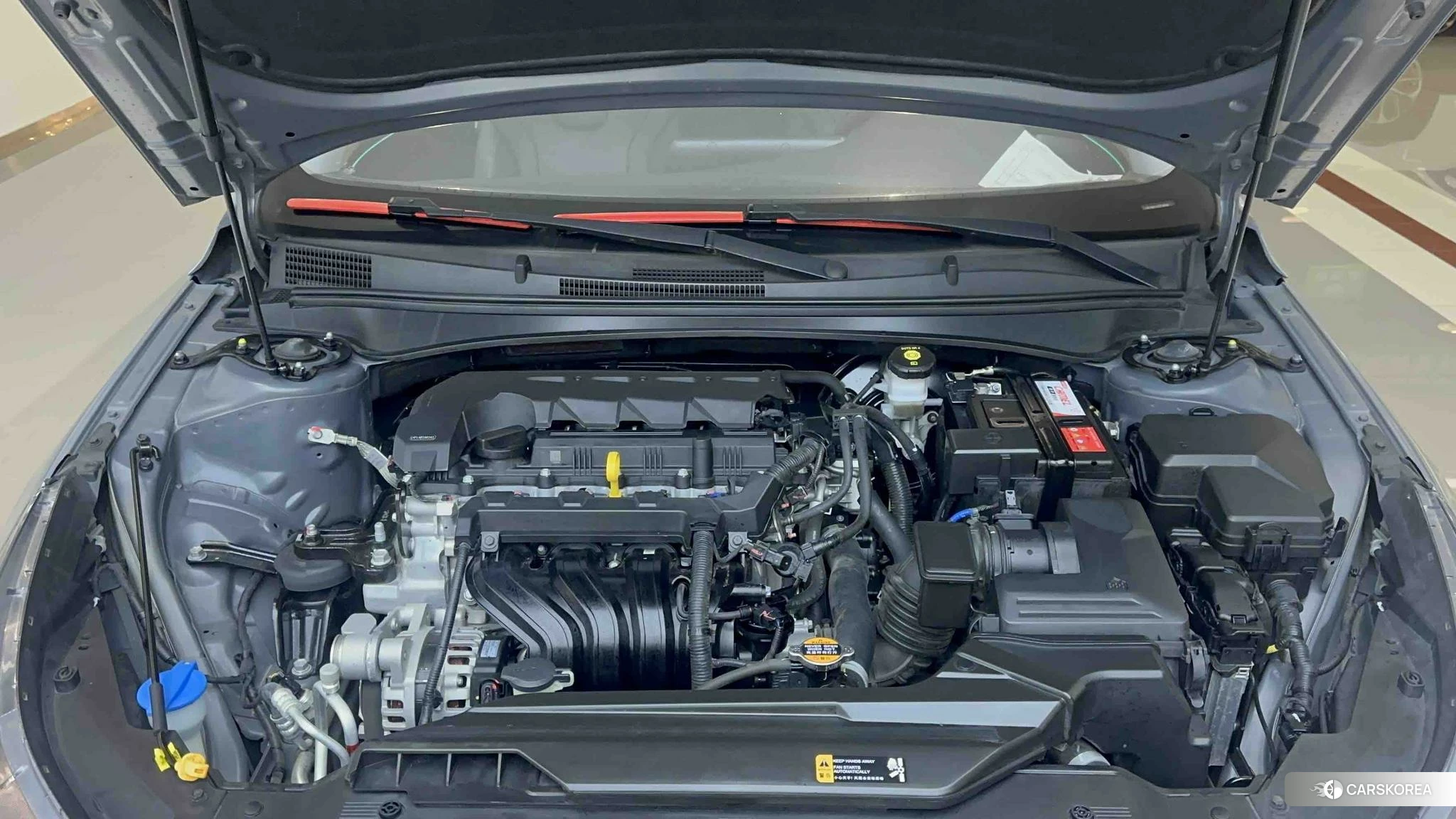 Hyundai Elantra 2022 Темно-серый из Китая, фото 6