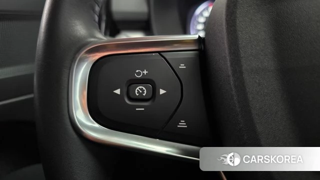 Volvo XC40 2021 Черный из Кореи, фото 6