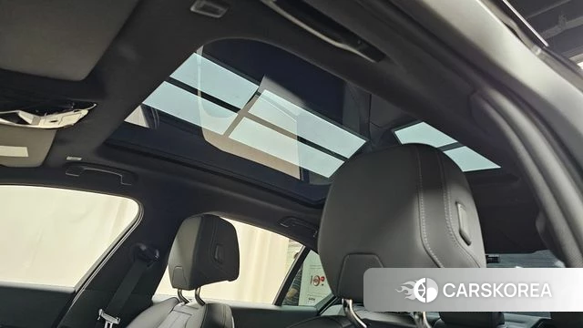 BMW 5 Series (G60) 2025 Серебристо-серый из Кореи, фото 6