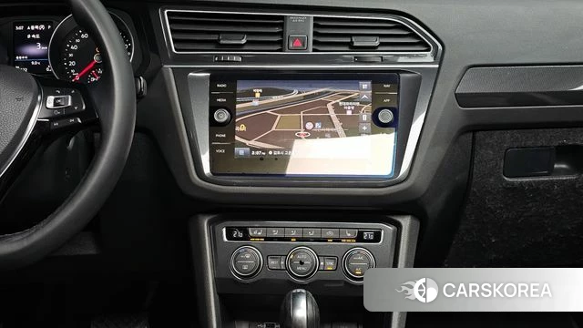 Volkswagen Tiguan second Generation 2018 Белый из Кореи, фото 6