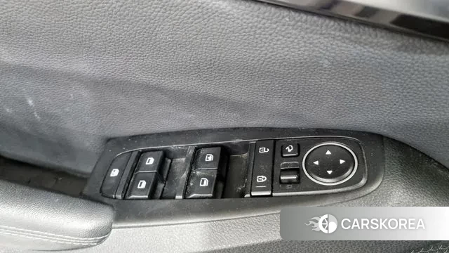 Kia Seltos 2022 Белый из Кореи, фото 6