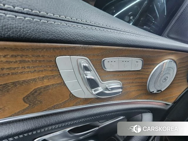 Mercedes-Benz E-Class W213 2018 Серебристо-серый из Кореи, фото 6