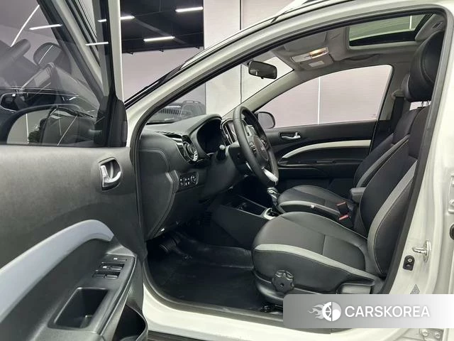 Kia Yi Ran 2021 Белый из Китая, фото 6