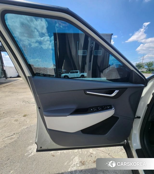 Kia EV6 2023 Жемчужный цвет из Кореи, фото 6