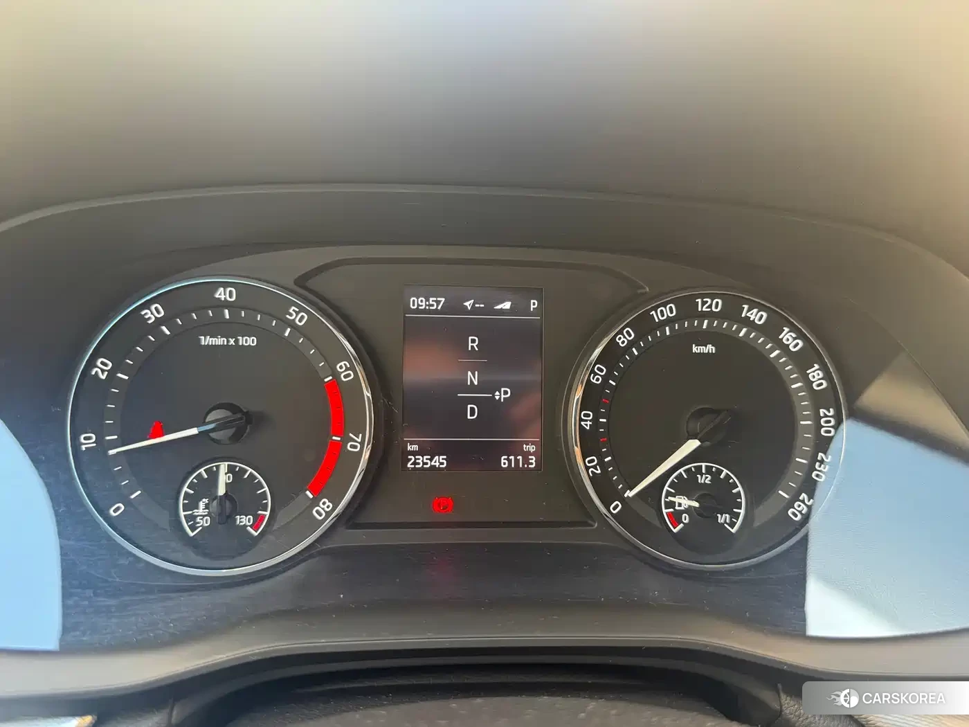 Skoda Octavia 2023 Белый из Китая, фото 6