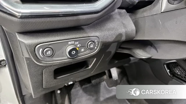 Chevrolet (GM Daewoo) Trailblazer 2021 Белый из Кореи, фото 6