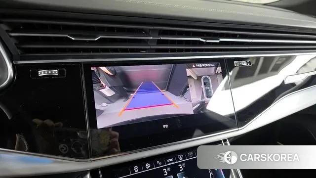 Audi Q8 (4M) 2023 Черный из Кореи, фото 6