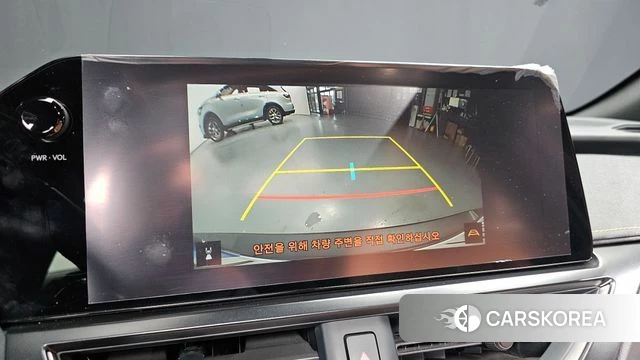 Lexus UX300h 2025 Серебристо-серый из Кореи, фото 6