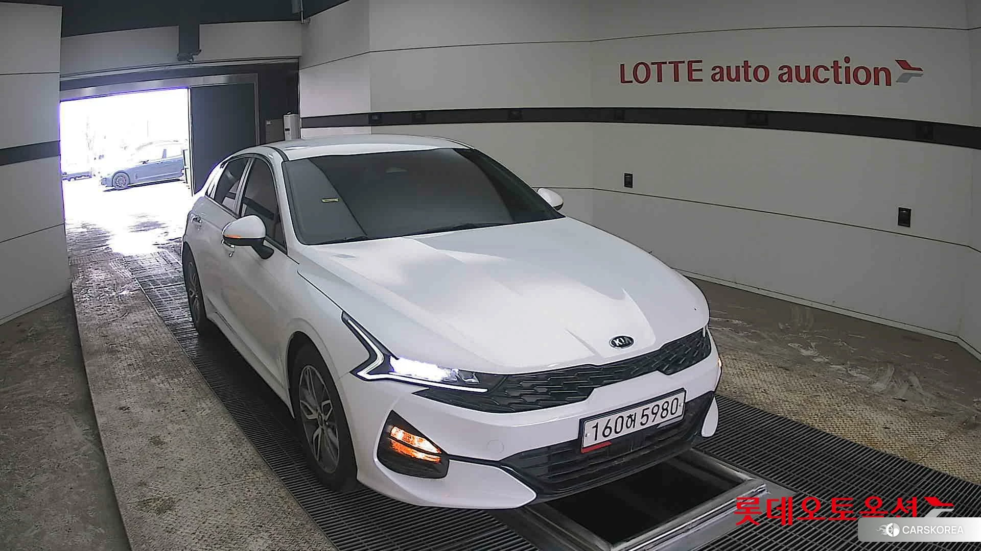 Kia K5 2021 Snow White Pearl (optional) из Кореи, фото 6