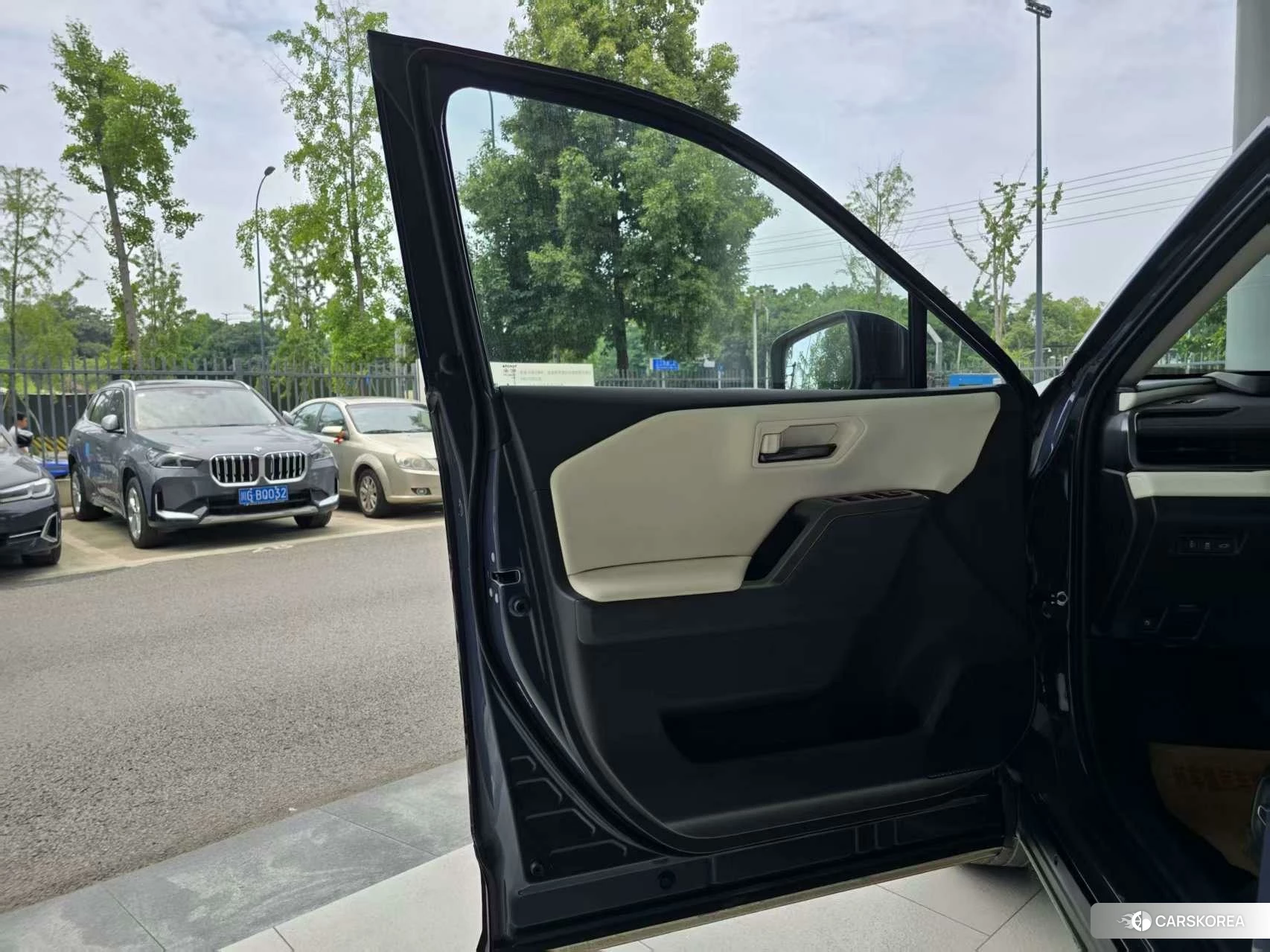 Toyota RAV4 Rongfang 2025 Синий из Китая, фото 6