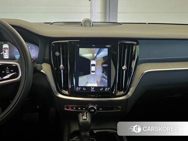 Volvo S60 3rd generation 2019 Белый из Кореи, фото 6