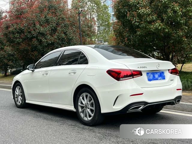 Mercedes-Benz Class A 2022 Белый из Китая, фото 6