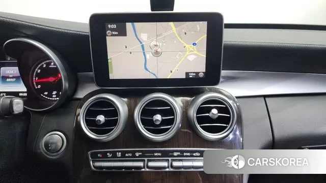 Mercedes-Benz C-Class W205 2018 Белый из Кореи, фото 6